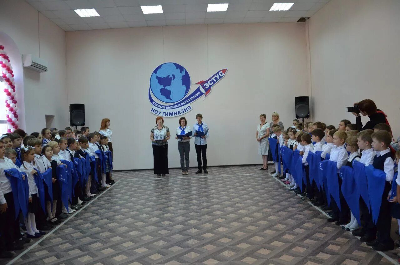 посвящение в гимназисты 1. гимназия фото посвящение в гимназисты. классы в гимназии. православная гимназия нижний новгород ленинский район. посвящение гимназии.
