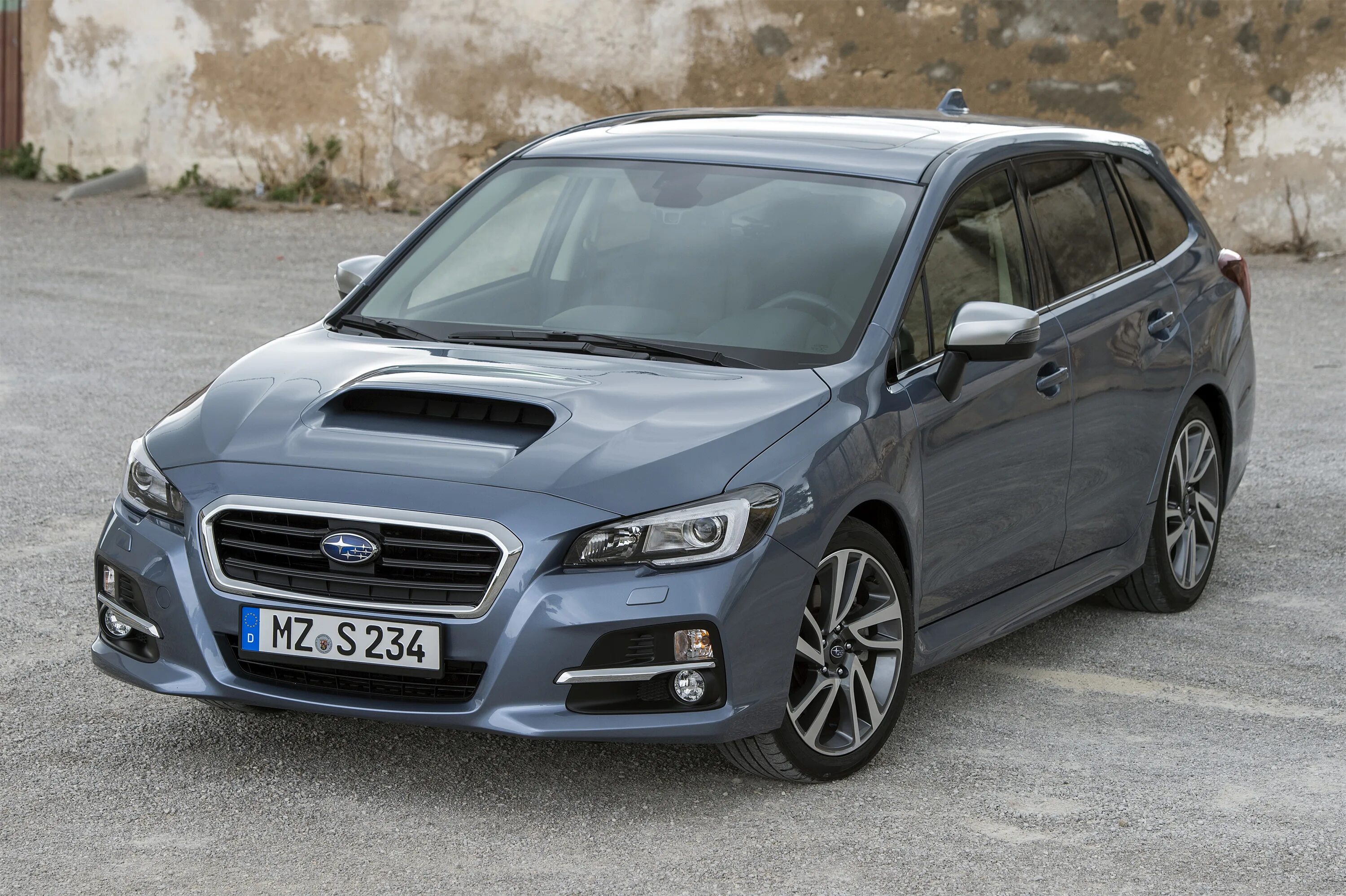 Субару Леворг 2016. Subaru Levorg STI. Subaru Levorg серый. Subaru Levorg седан.