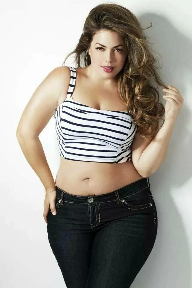 Карла джеймс сайз плюс. Curvy plus. Модель plus size эллана брайан. Size plus models марина булаткина. Эрика лаурен сайз.