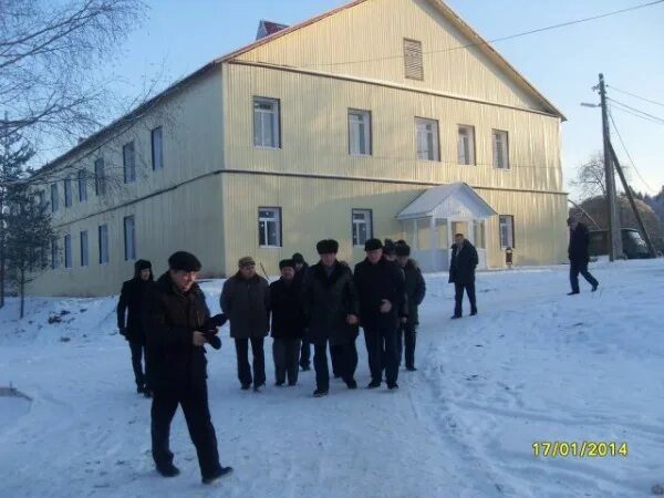 Село подгорное грозный. Селеево новгородская область. Деревня соснино валдайский национальный парк. Подгорная деревня новгородская область. Погода подгорное новгородская область.