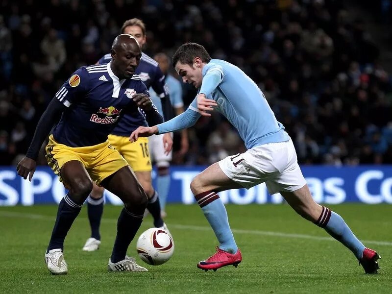 UEFA Europa League 2010/11 man City Red bull Salzburg.