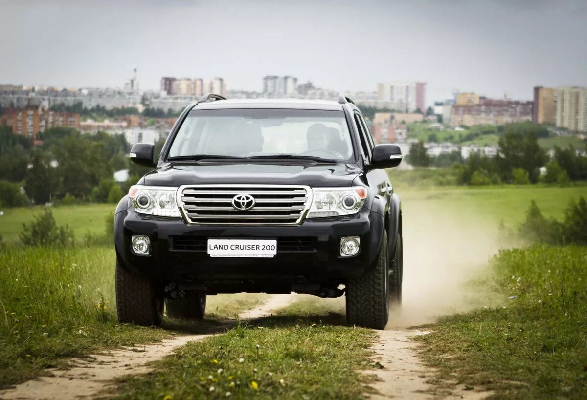 Ленд крузер сколько лошадиных сил. Тойота ленд крузер lc 200. toyota land cruiser 200 и 200. toyota land cruiser 200 at35. toyota land cruzer 200 arctic.