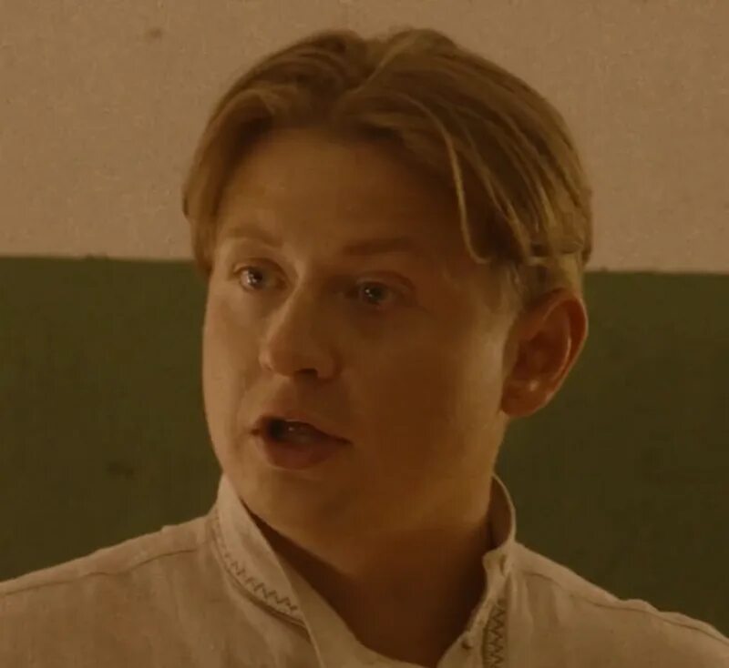 Карина андоленко желтый глаз тигра. Вильям брэдли питт. Вячеслав евлантьев восьмидесятые. Уолтер уайт и джесси пинкман. Желтый как зовут актера.