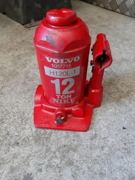 Домкрат 12 тонн. Домкрат 12 тонн volvo 1087715. домкрат 20 тонн вольво. домкрат volvo h120l-1. домкрат nike.