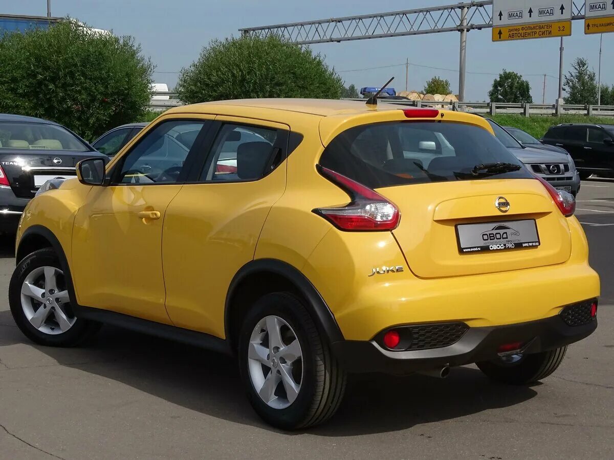 Купить б/у Nissan Juke I Рестайлинг 1.6 CVT (117 л.с.) бензин вариатор в Октябрь