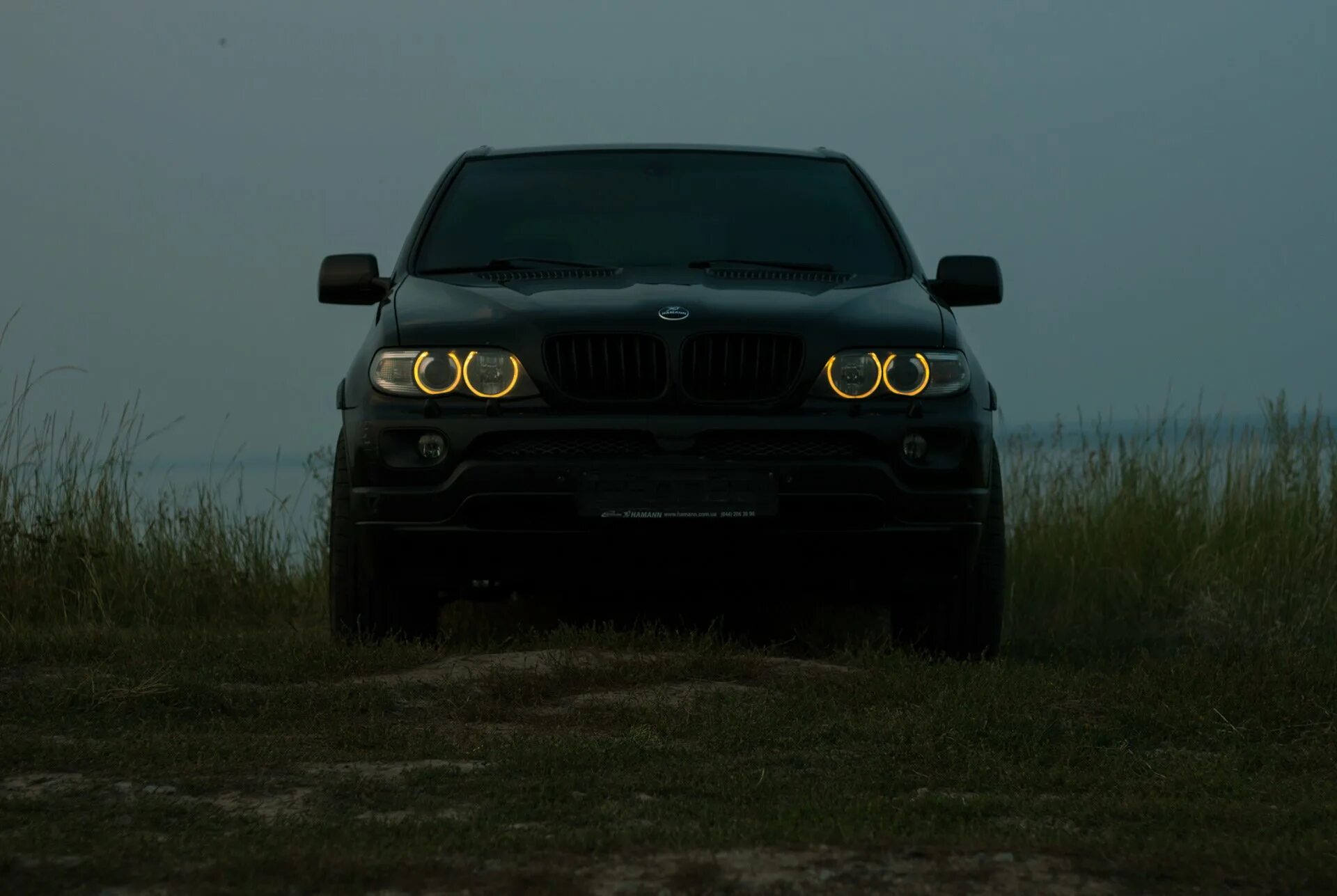 Bmw x3 x5 x6. Bmw x5 e50. Bmw x5 телефону. Bmw x5 телефону. Джип бмв х7.