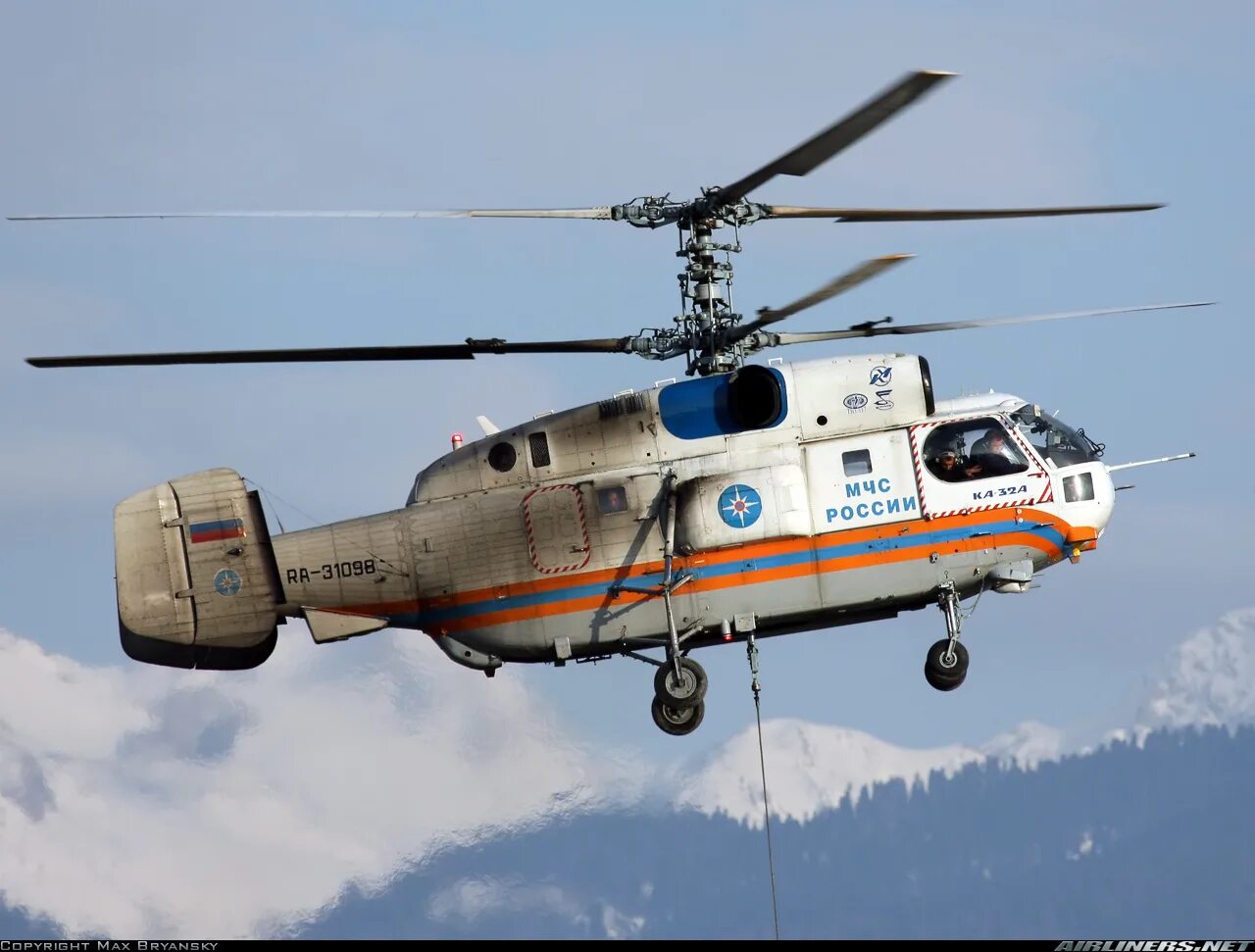 Мчс россии короткий. Ка-32 вертолёт. Вертолет ка-32 ПАНХ. Вертолёт Камова ка59. Вертолет Камов "ка-31".
