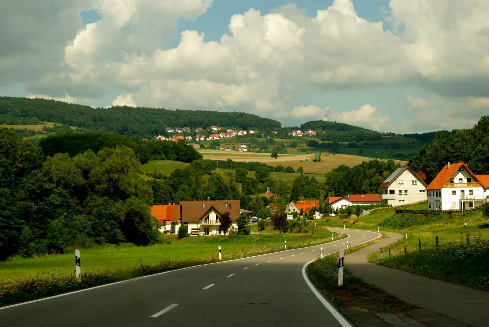 Countryside канал. German countryside. Countryside in Germany. Countryside фото. Mercedes in Germany countryside.