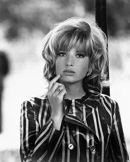 Monica vitti style