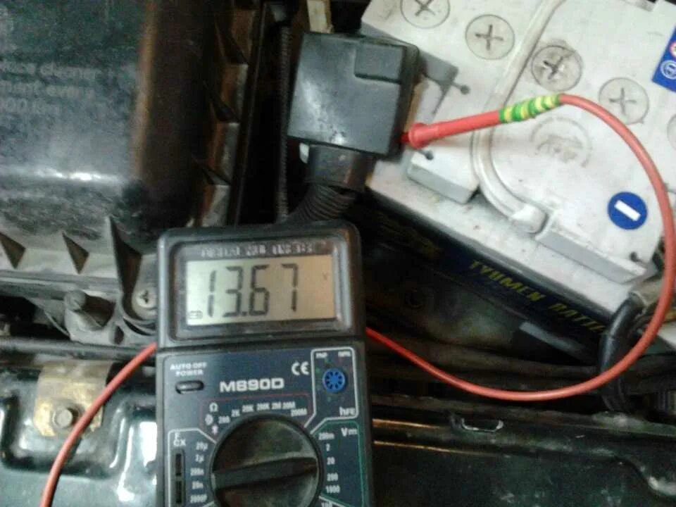 Какой вольтаж должен выдавать генератор. Генератор ваз 2114 вольт. диод в генератор 2114. ваз 2114 генератор выдает 18 вольт. дополнительный диод в генератор ваз 2109.