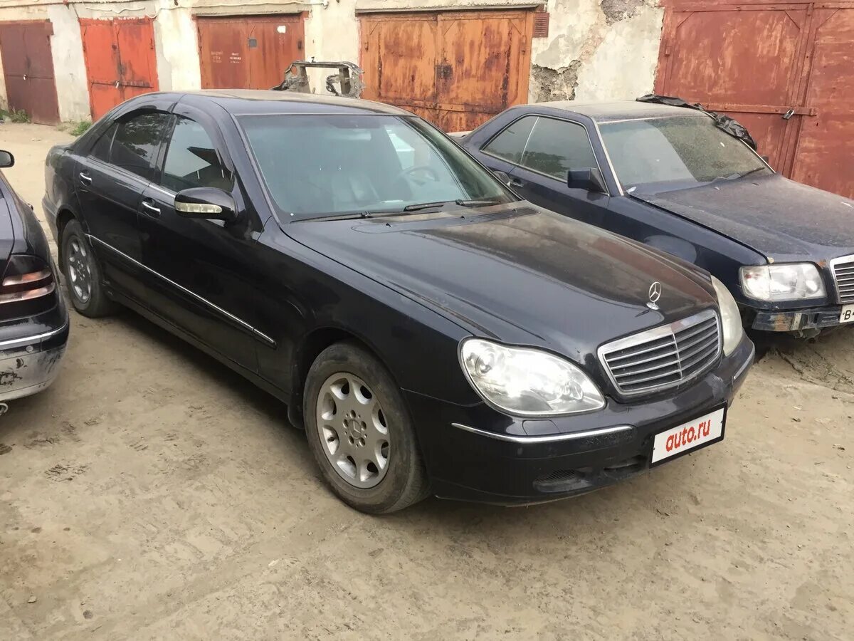 Mercedes w220 1999. Мерседес 220 1999. Мерседес s500 1999. Mercedes-Benz s IV (w220) 1999.