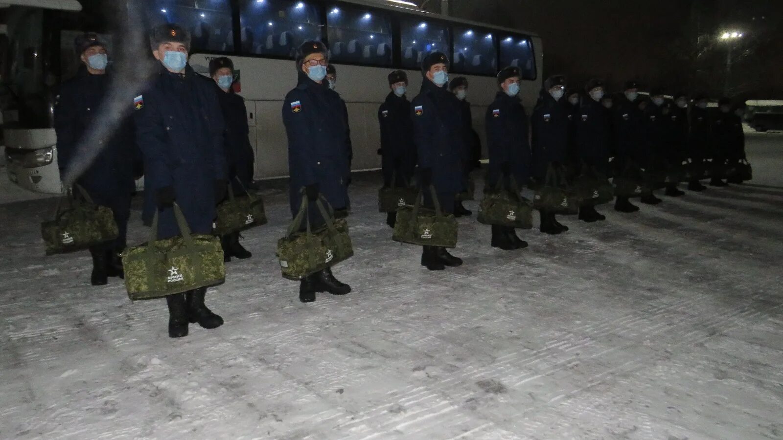 Престижные войска для службы. Срочники на границе белгорода. Сборный пункт. Осенний призыв 2022 осенью. Срочников отправили в белгородскую область.
