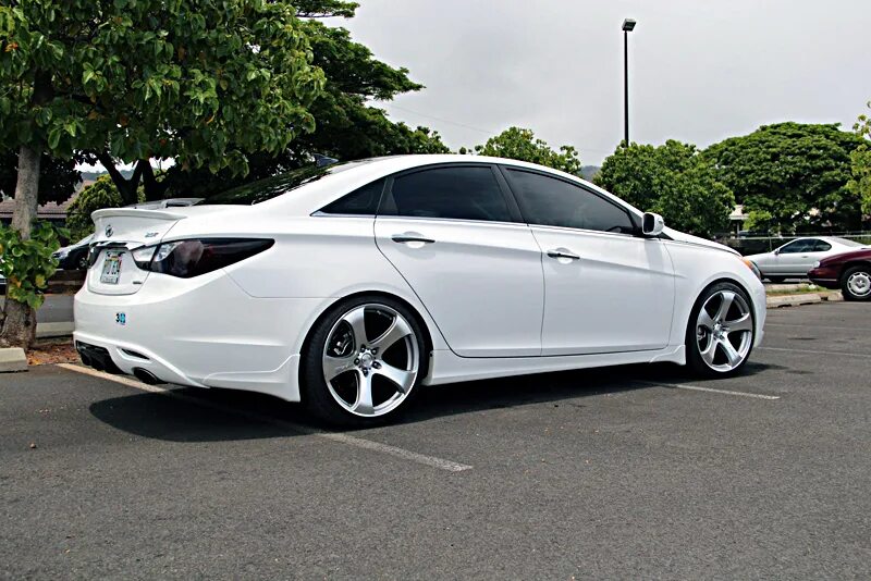 Hyundai Sonata YF диски r18. Hyundai Sonata 2014 Tuning. Диски на сонату 6. R18 Hyundai Sonata YF.