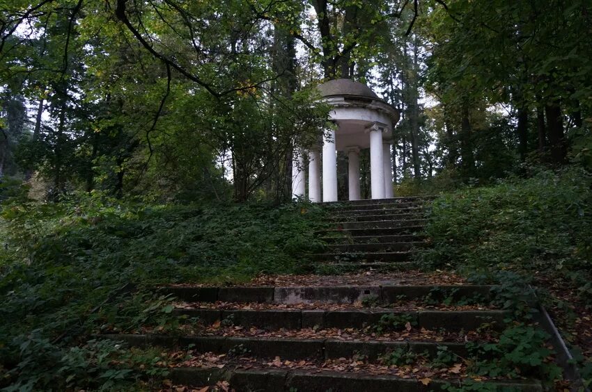 Усадьба горки Ленинские Ротонда. Парк заповедник горки Ленинские. Беседка музей-заповедник Ленинские горки. Беседка Ротонда горки Ленинские. Усадьба большие горки