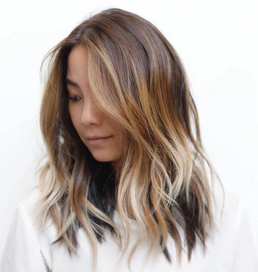 крашеные волосы. цветные волосы. сложное окрашивание. брондирование балаяж. глубокое окрашивание волос.