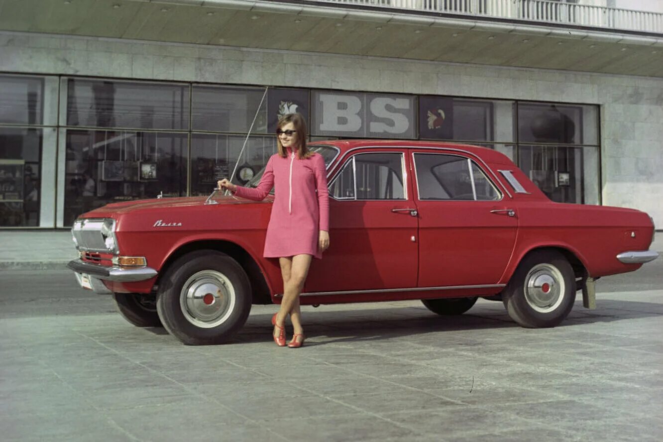 Soviet car. Волга ГАЗ 24 1967. ГАЗ-24 Волга реклама СССР. ГАЗ 24 1968 года. ГАЗ 24 такси.