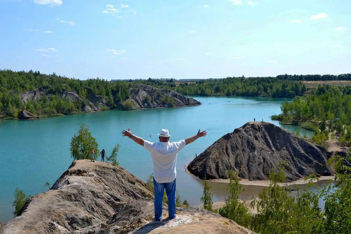 Кундуки озеро тульская область. Романцевские горы кондуки голубые озера. Кондуки романцевские горы тульская область. Тульский карьер голубые озера кондуки. Озера в тульской области кондуки.