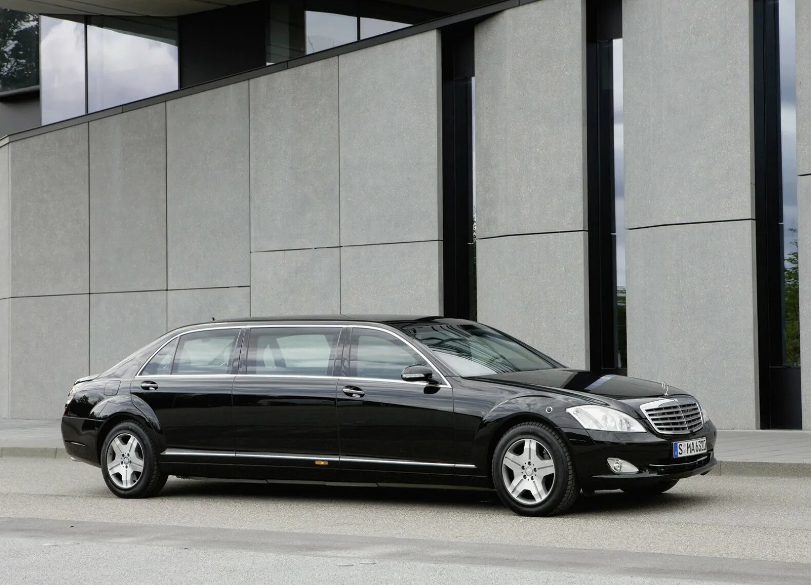 Mercedes-Benz s600 Pullman Guard. Мерседес s 600 Guard Pullman. Mercedes-Benz s600 Pullman Guard w221. Mercedes-Benz s600 Pullman Guard w220. Купить мерседес s600