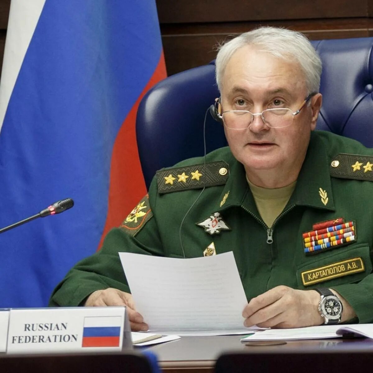 Андрей картаполов веймар. Картаполов депутат госдумы. Глава комитета госдумы по обороне андрей картаполов. Шаманов владимир анатольевич депутат. Глава комитета госдумы по обороне владимир шаманов.