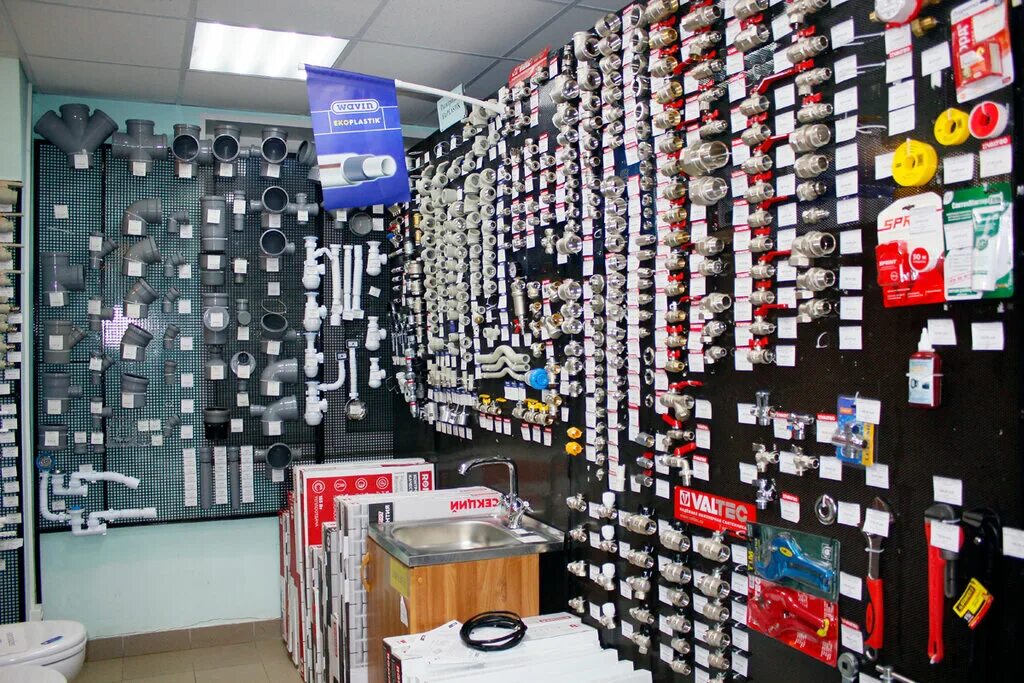 Водяной сантехника. Водяной сантехника. Сантехника автозаводская. Магазин российская сантехника. Сатурн строительные материалы медведково.