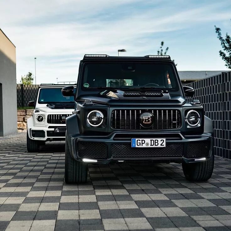 Мерседес амг брабус. Мерседес g65 брабус. Brabus машина. Brabus машина. Мерседес гелендваген брабус.