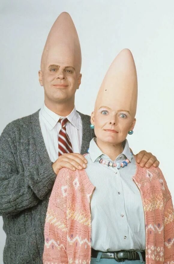 Дэн эйкройд яйцеголовый. Яйцеголовые кармин. Бэтмен 1966 яйцеголовый. Мишель бёрк яйцеголовые. Яйцеголовый человек.