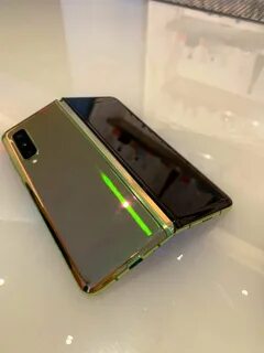 Внутренний экран fold 3