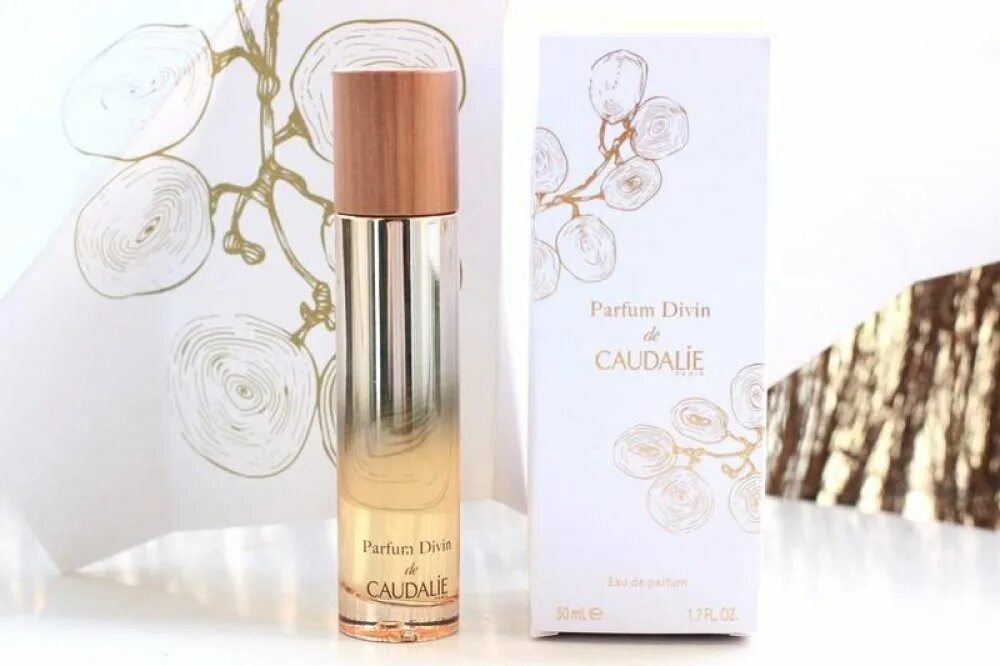 In amore divina. Caudalie Парфюм. Кудали косметика. Caudalie Parfum Divin духи. Парфум италиан Caudalie.