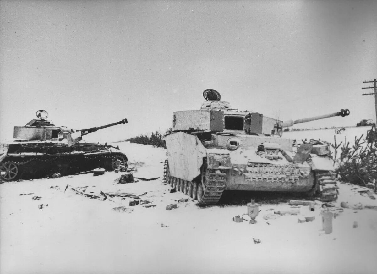 Потери немецких танков. PZKPFW IV Ausf h 1943. PZ IV Белоруссия 1944. Подбитый PZ-4 Ausf h. Танк т4 Германия подбитые.