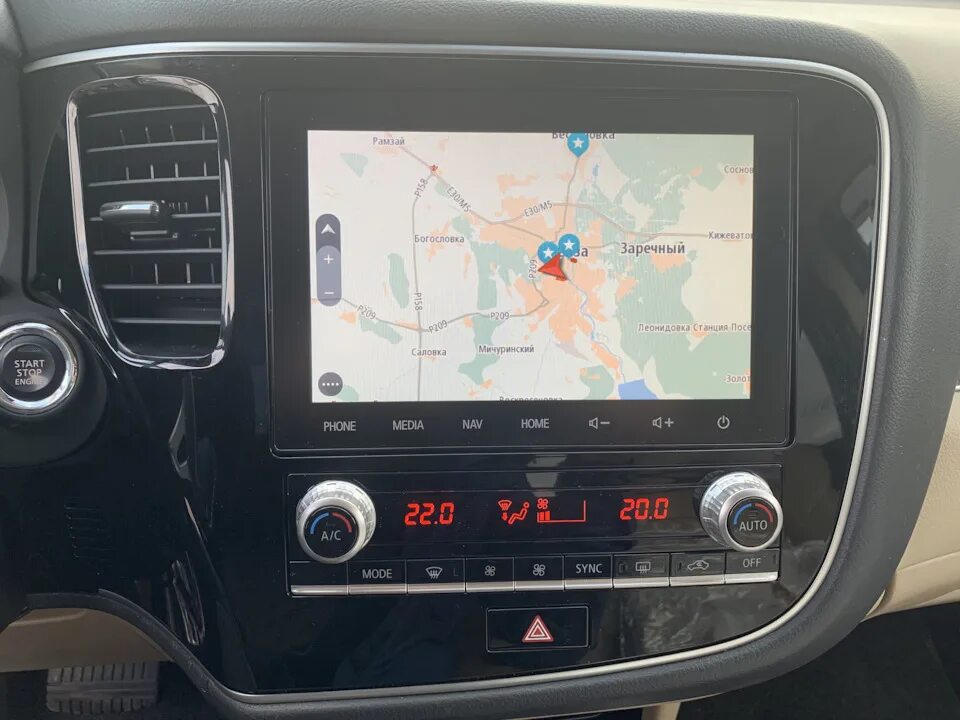 Connect установка. Mitsubishi connect Outlander 3. Магнитола Аутлендер 3 connect. Mitsubishi Outlander Ultimate 2.4. Магнитола в Аутлендер 3 с навигацией.