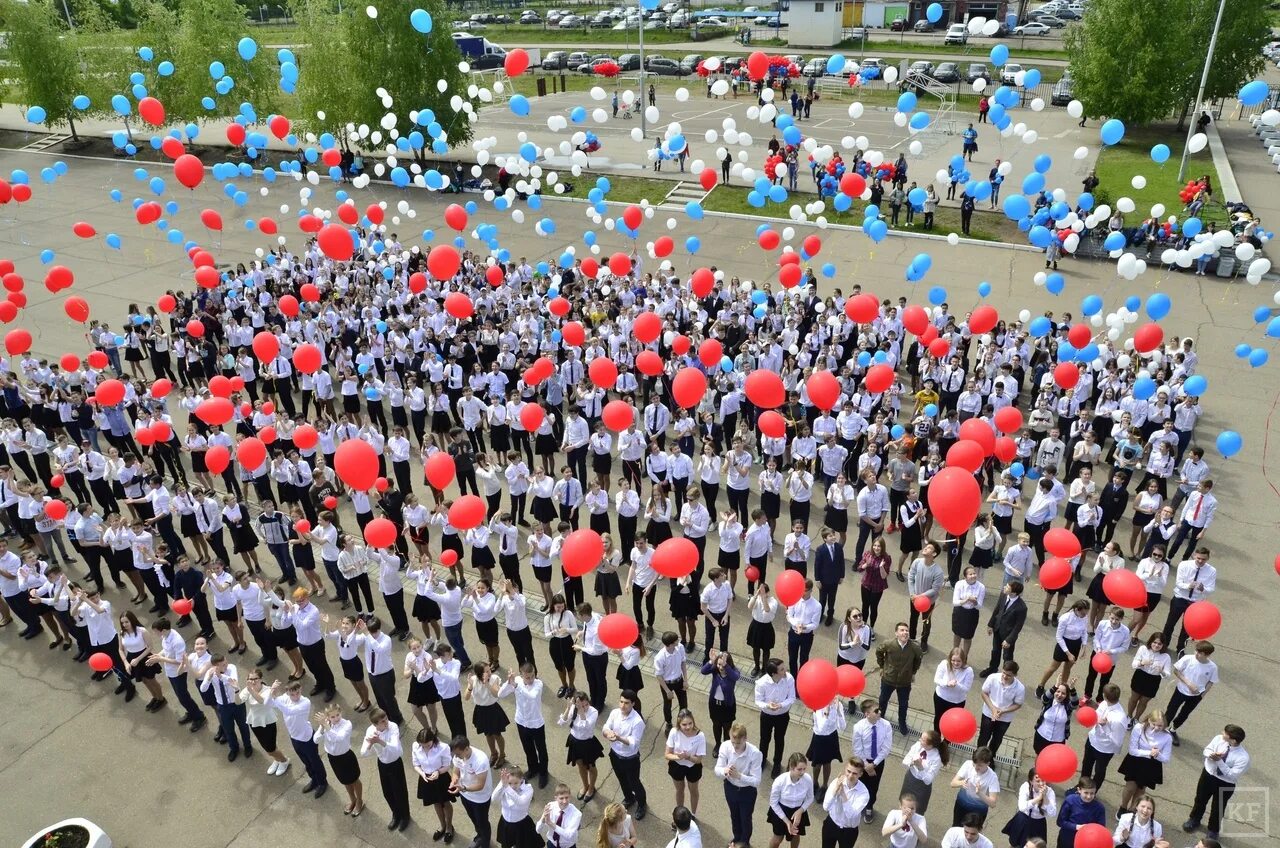 Флеш мобы видео. Креативный флешмоб. Флешмоб на день России в ДОУ. Патриотический флешиоб. Флешмоб ко Дню Победы.