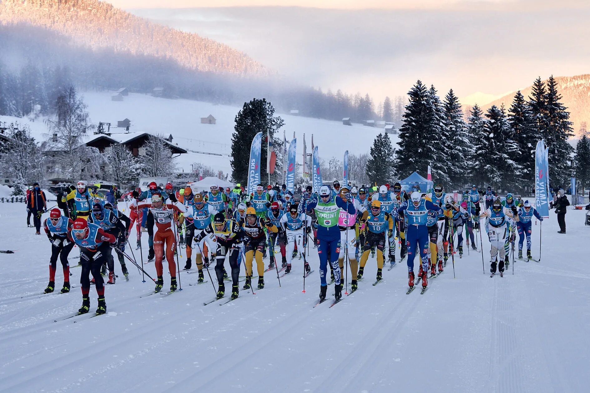 Ски Классик марафон. Лыжный спорт. Лыжные гонки. Лыжные соревнования. Ski classic