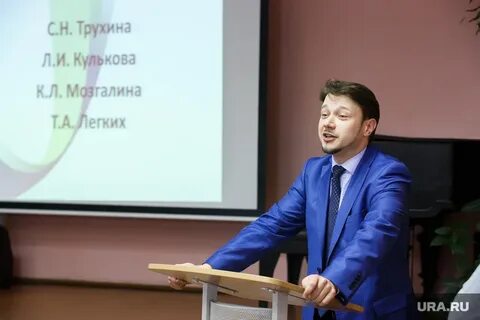 Смена директоров школ