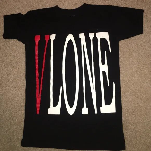 Vlone speed up. Vlone red t shirt. футболка vlone red. тишка vlone.