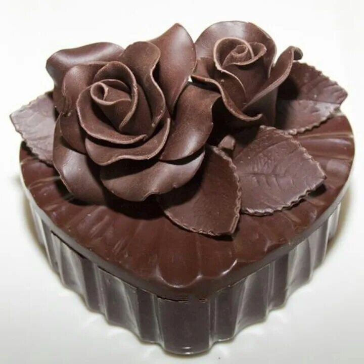 Розочки из шоколада. Пластичный шоколад. Шоколадные цветы. Украшения из шоколада. Украшение торта шоколадными розами.