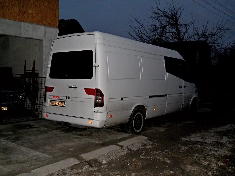 Мерседес спринтер 2000 года. Mercedes-Benz Sprinter 901 Tuning. Мерседес Спринтер 2000г. Мерседес Спринтер Классик тюнинговый. Мерседес Спринтер Классик 4.20.