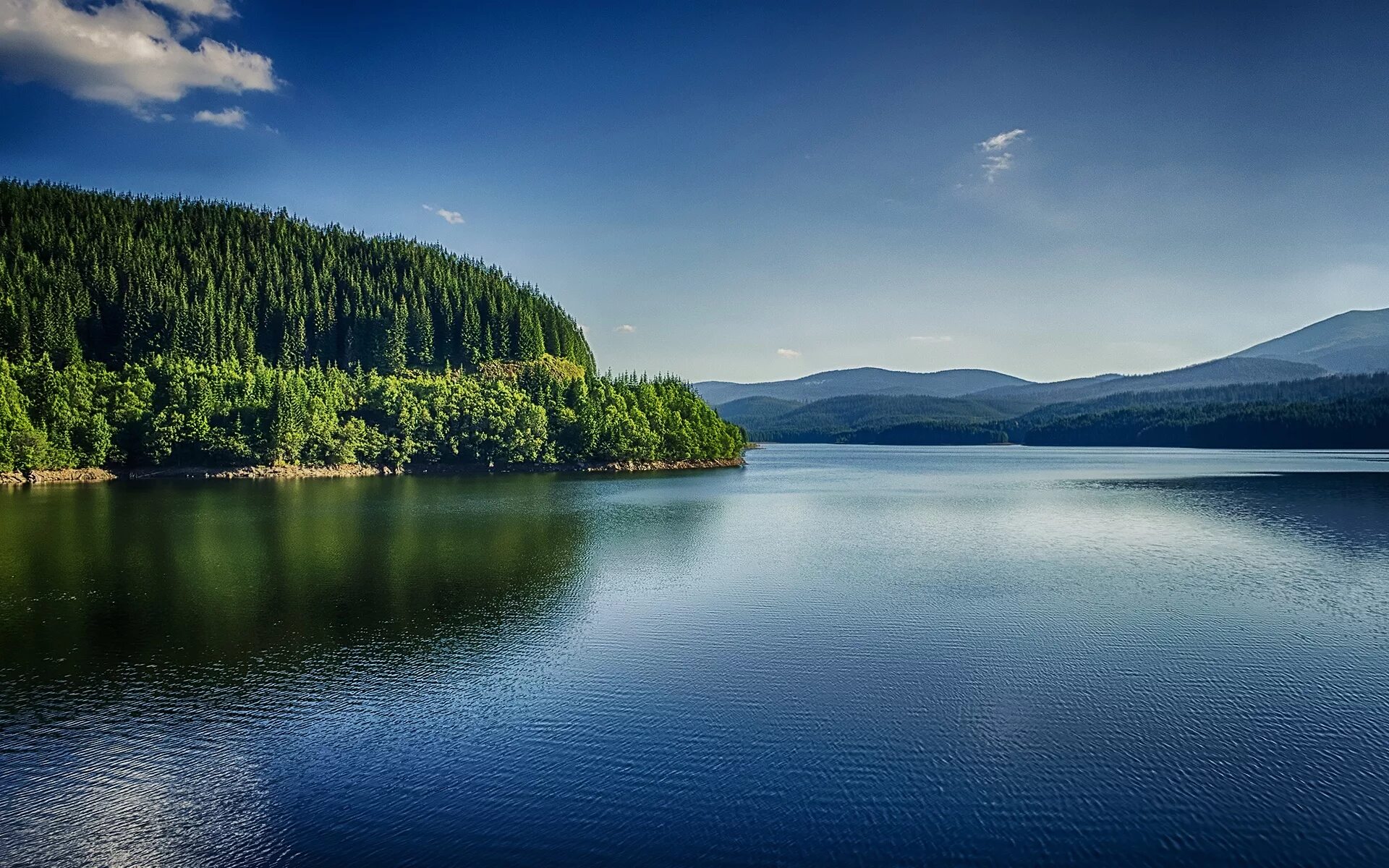 X lakes. Река Енисей. Озеро Рица. Лейк-Форест. Озеро Инкит Абхазия.