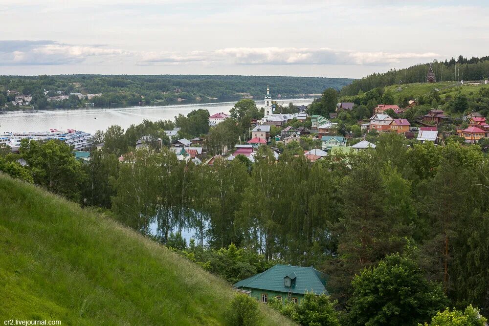Плес крепость. Соборная гора плес. соборная гора в плесе фото. плёсская крепость плёс. гора левитана в плесе.