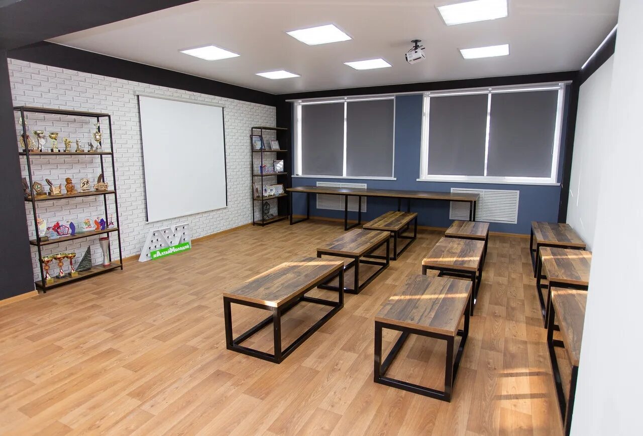 Белый простор в горах. Украина раздолье поле. Русские просторы. Природа луг. Утренний пейзаж.