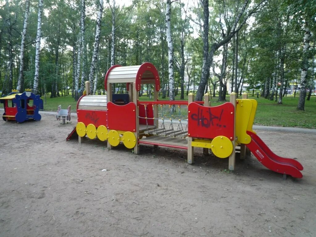 Пкио им. Парк пушкина нижний новгород детская площадка. Парк пушкина нижний новгород детская площадка. Сарапул сад пушкина. Центральный парк пушкино.