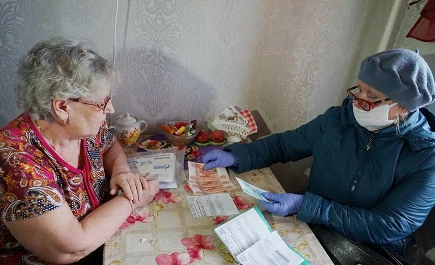 Какие пенсионеры получат январскую пенсию в декабре. Российские пенсионеры. две пенсии. пенсия для женщин. двойная пенсия.
