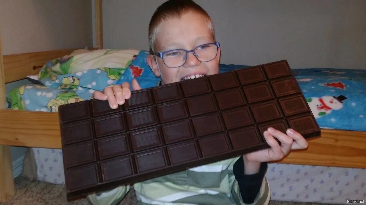 Покажи мне шоколадку. Большая шоколадка. Самая большая шоколадка. Огромная плитка шоколада. Огромный шоколад.