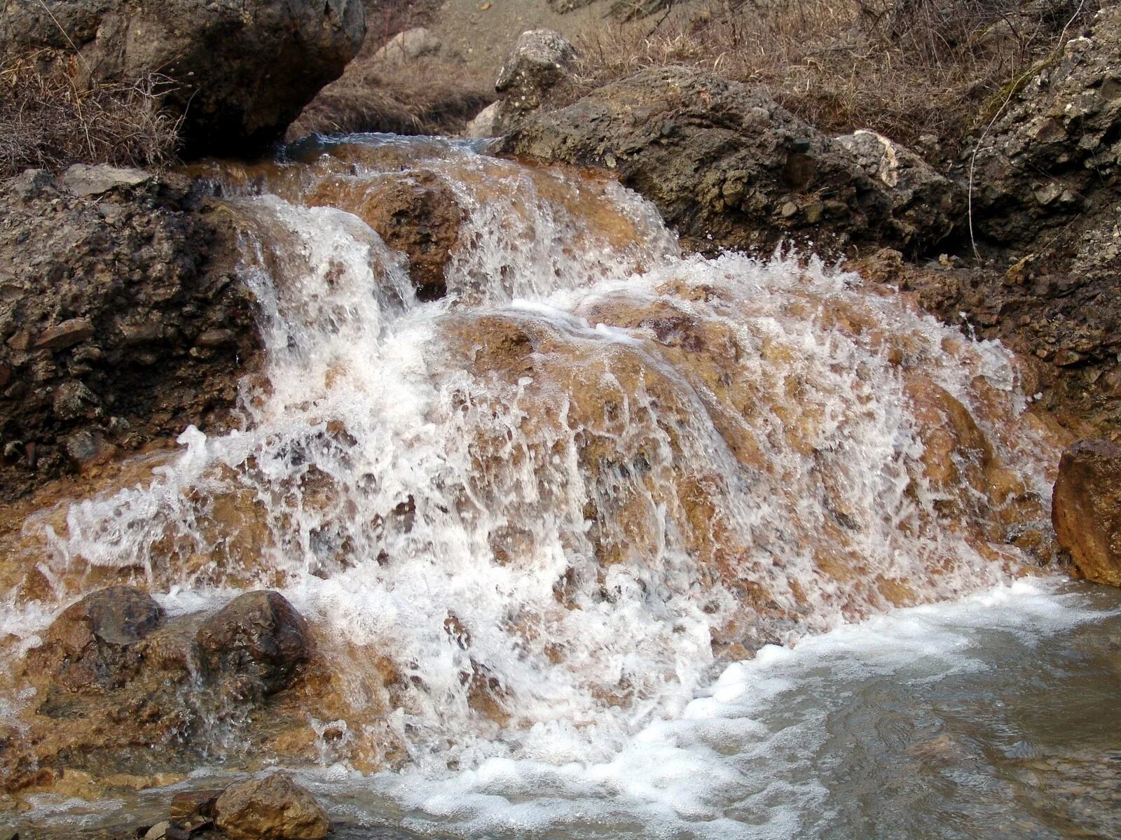 Зеленогорье Арпатские водопады. Зеленогорье Крым водопады. Арпатские каскады. Арпатский водопад Крым.