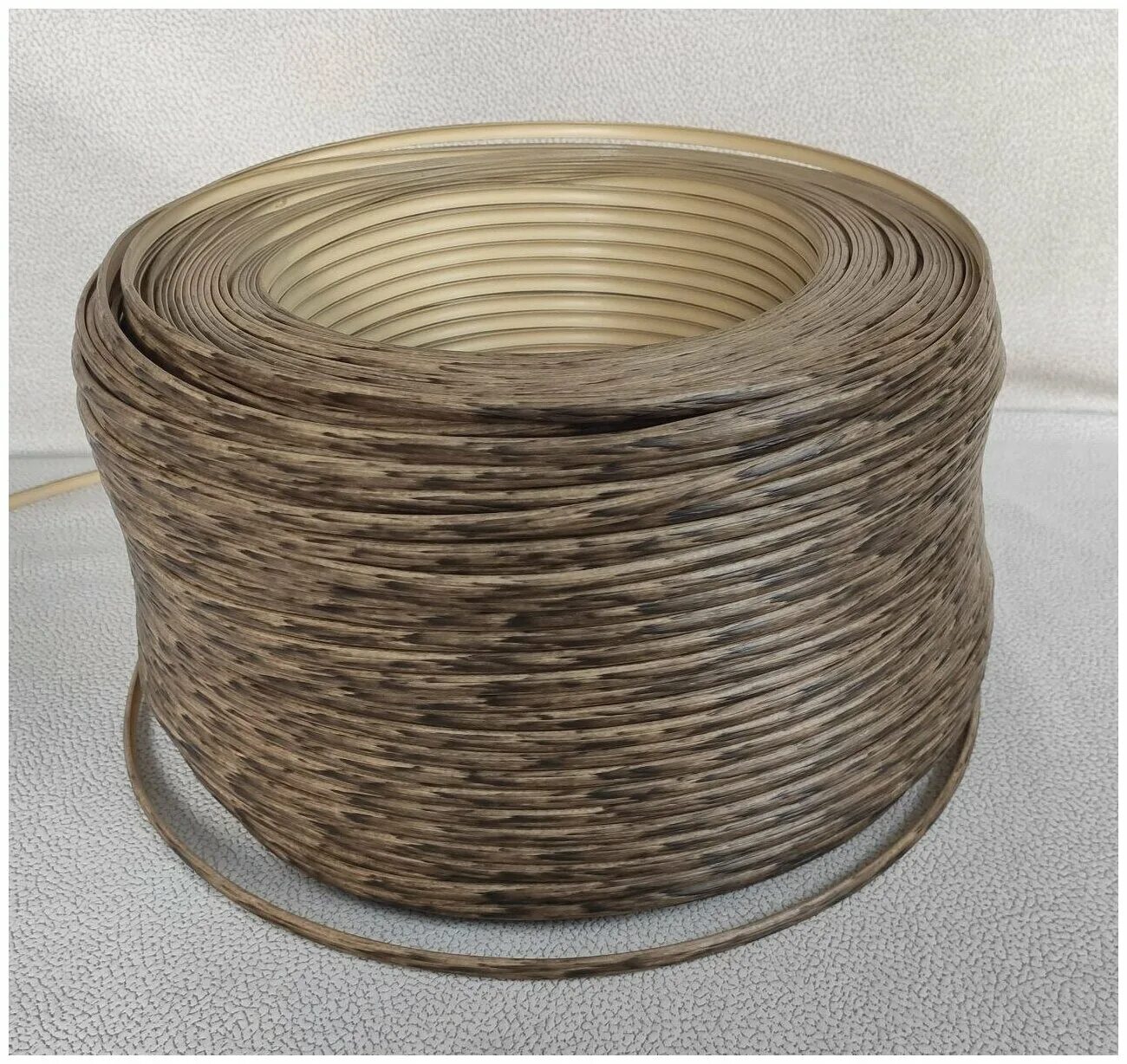 ротанговый пруток 6 мм. искусственный ротанг для плетения полутрубка цвета. ротанг полутрубка. ротанг полутрубка орех. искусственный ротанг полутрубка 7 мм.