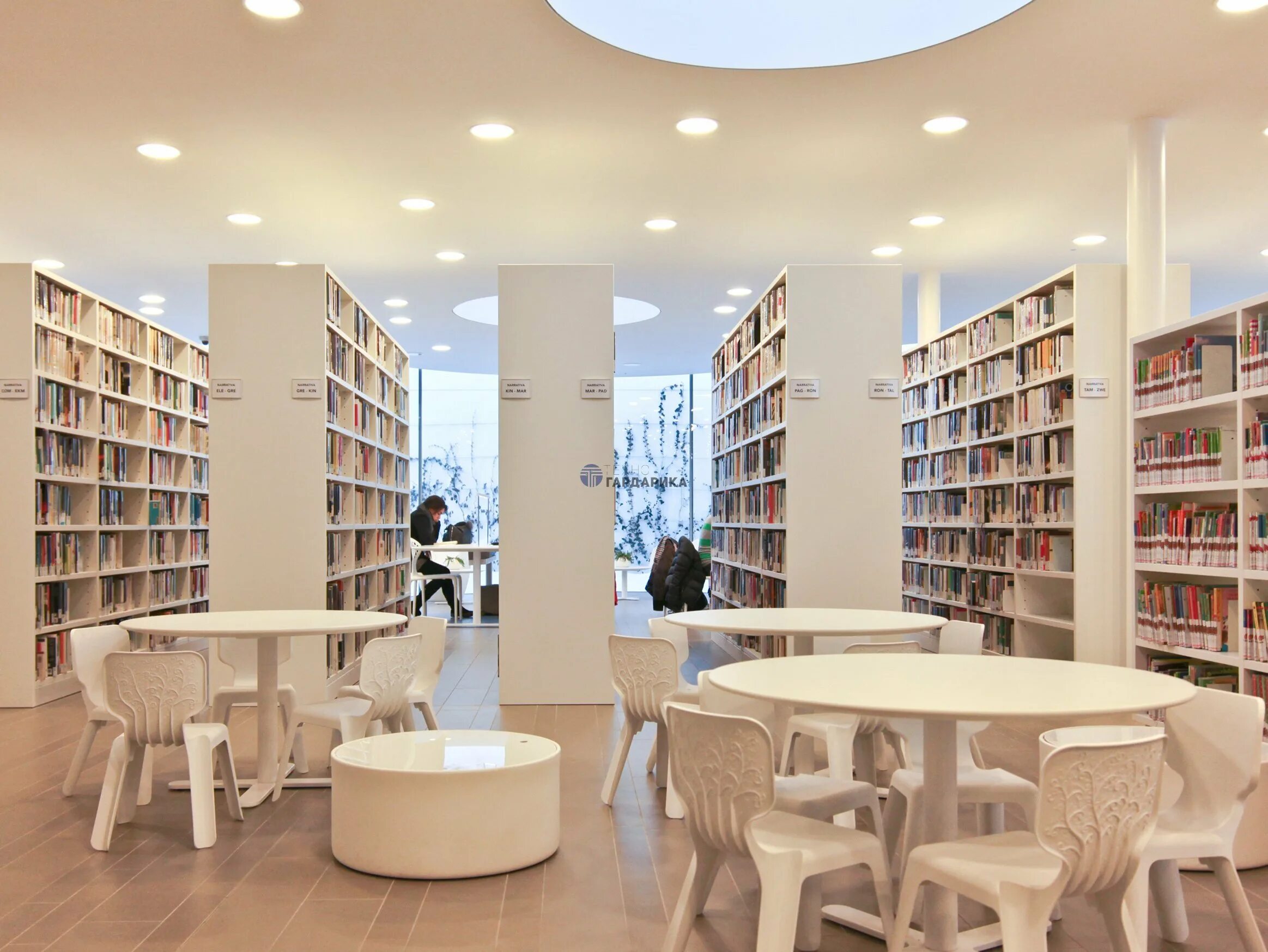 интерьер читального зала библиотеки. интерьер современной библиотеки. библиотека в школе. современная школьная библиотека. современная библиотека в школе.