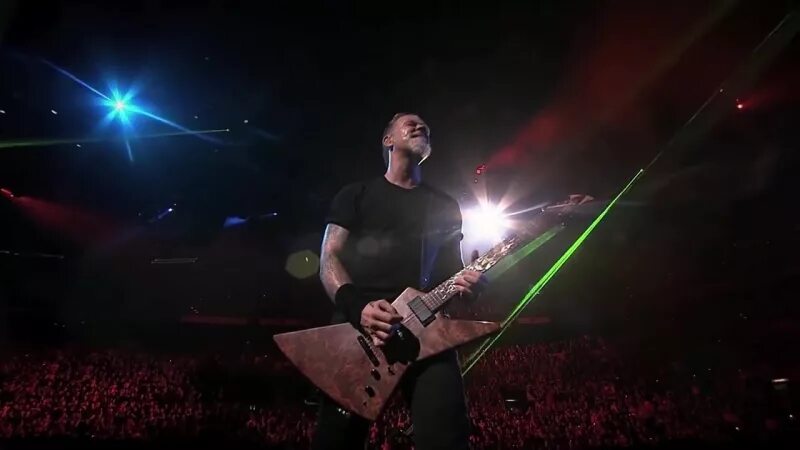 Металлика исполняет офицеры. Металлика. Металлика исполняет офицеры. Metallica концерты в россии. Metallica 2022.