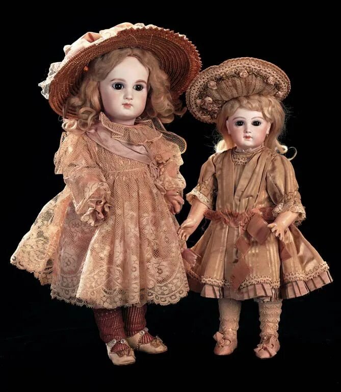 Купить куклу старую. Викториан долл-кукла. Старинные куклы. Антикварные Наряды для кукол. Винтажные куклы.