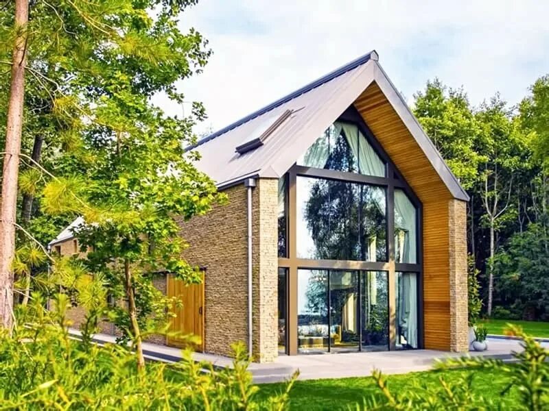 Zx95 проект. кирпичный дом с большими окнами. кирпичный барнхаус. дом с панорамными окнами двухэтажный. кирпичный дом с панорамными окнами.