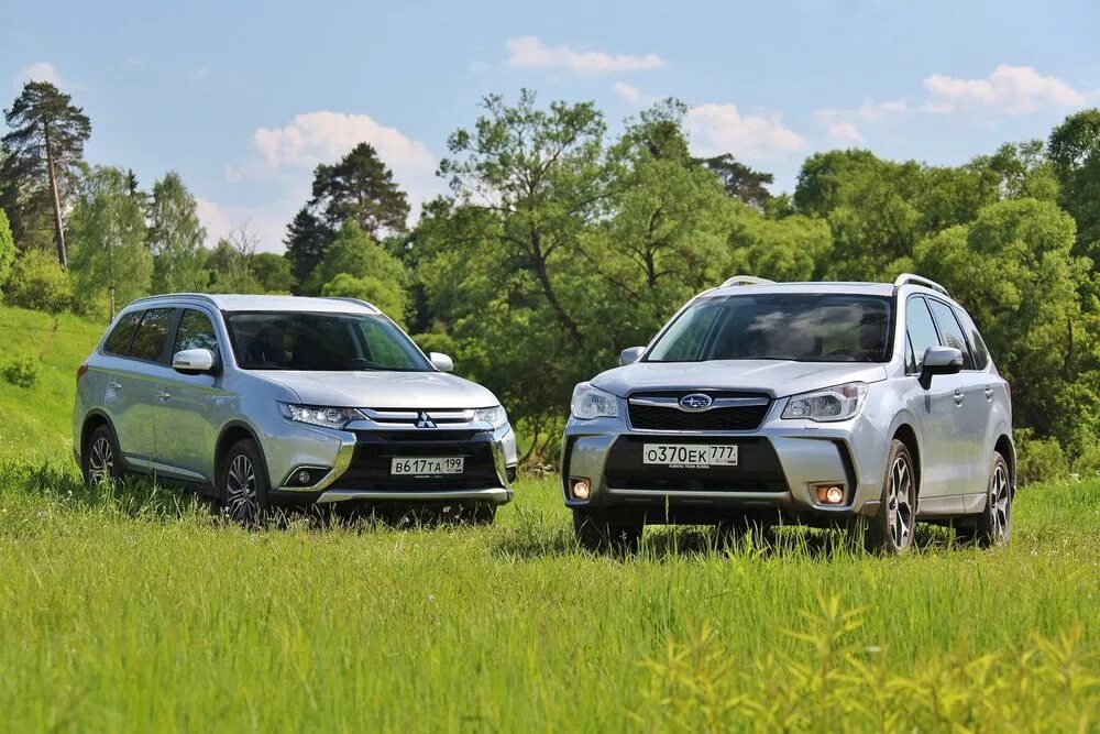 Митсубиси Аутлендер АСХ. Мицубиси Субару Форестер. Subaru Forester и Митсубиси Аутлендер.