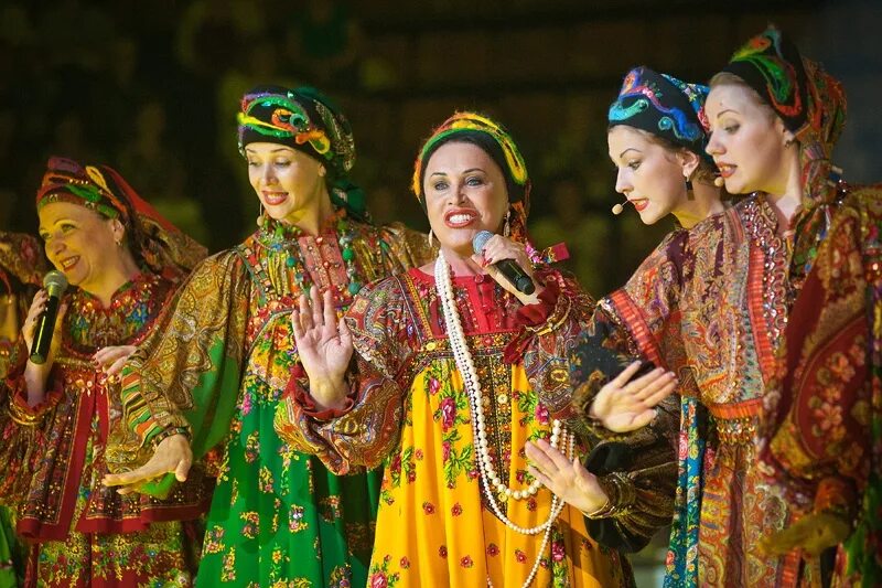 Ансамбль надежды бабкиной. Ансамбль бабкиной народные костюмы. Бабкина народные песни. Ансамбль надежды бабкиной. Ансамбль надежды бабкиной.